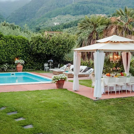 In Capannori With Grand Patio