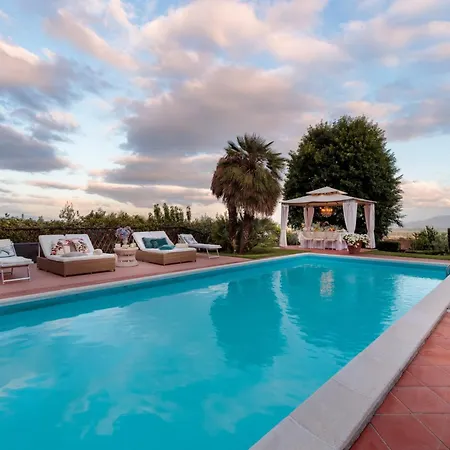 Villa In Capannori With Grand Patio Piaggiori